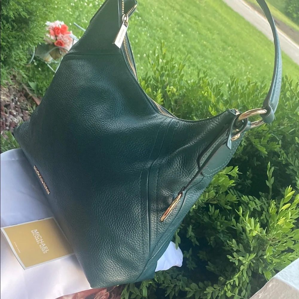 💚💚Michael Kors gorgeous Sienna 🍏🍏💚convertible shoulder bag - Picture 6 of 17